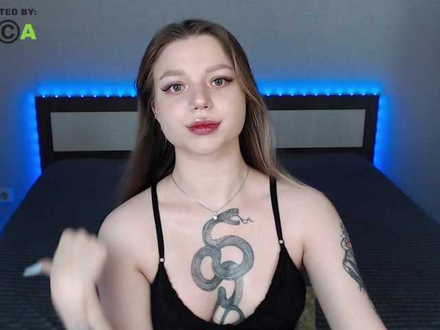 RonnieMilles live cam on BongaCams