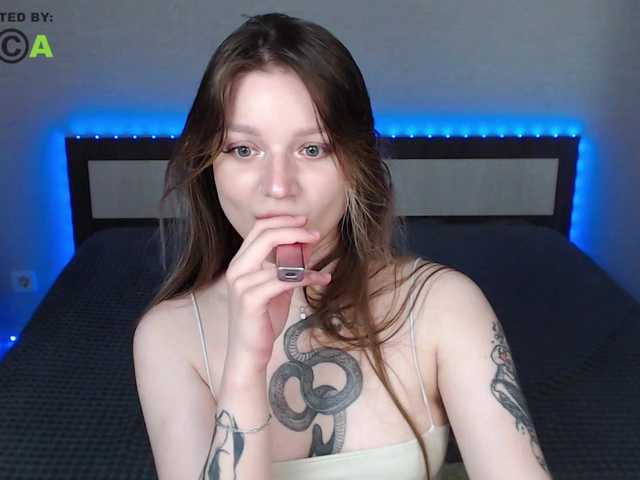 RonnieMilles live cam on BongaCams