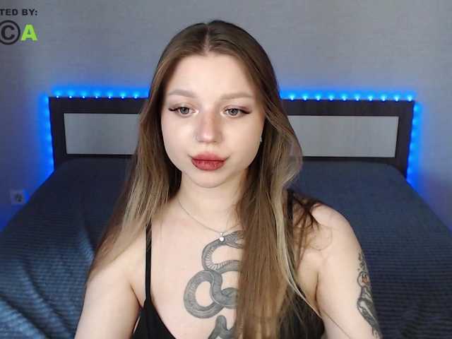RonnieMilles live cam on BongaCams
