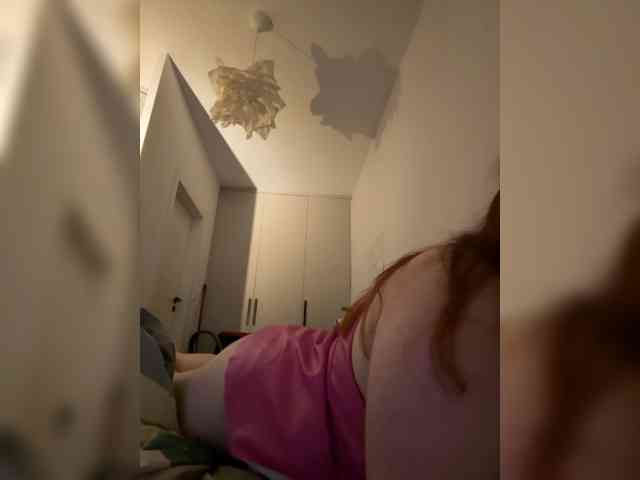 VIVAAAA webcam