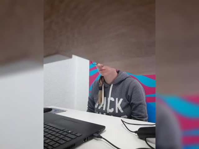 Angelinamik's BongaCams show and profile