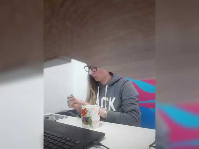 Angelinamik's BongaCams show and profile