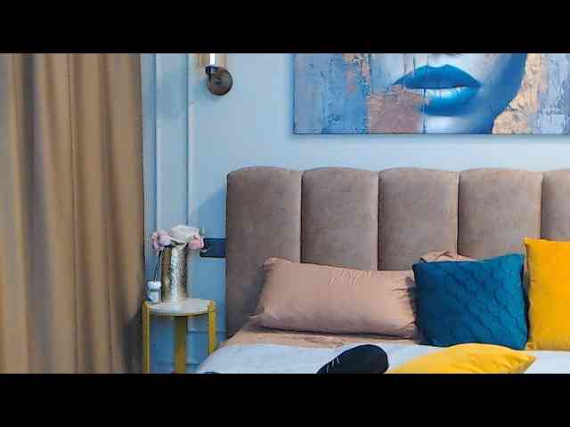 RaisaAllen webcam