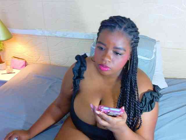 juicy-tits69 webcam