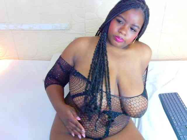 Model: juicy-tits69