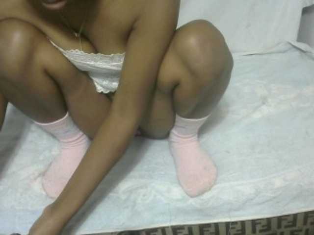 alishaevi live cam on BongaCams