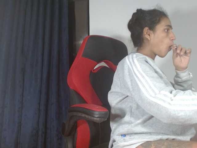 sweetangel2582 live cam on BongaCams