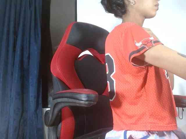 sweetangel2582 webcam