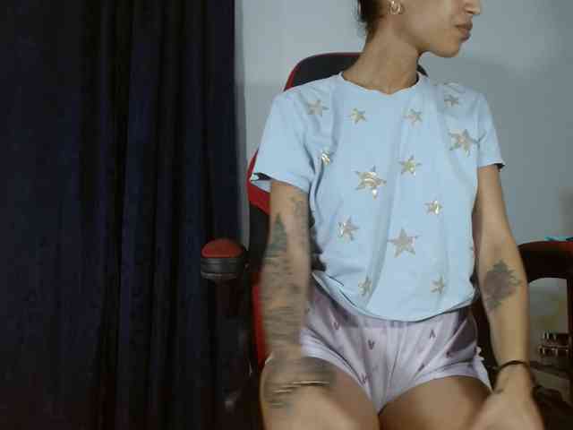 sweetangel2582 webcam