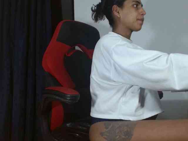 sweetangel2582 webcam