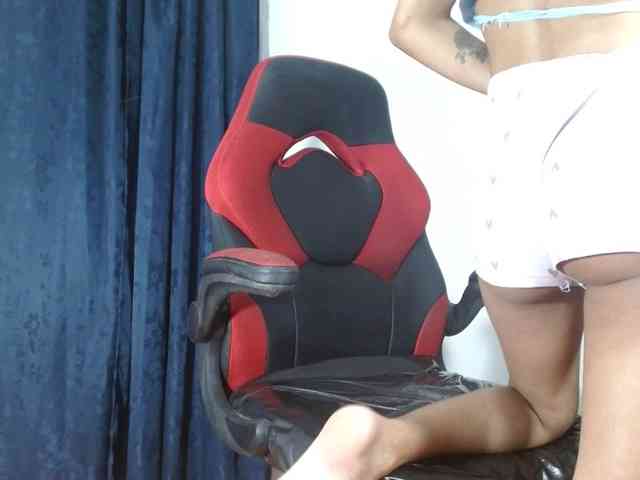sweetangel2582 webcam