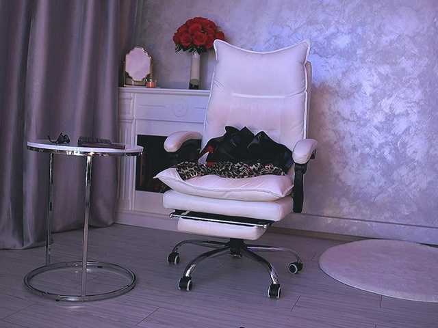 AnnaAngel11's BongaCams show and profile