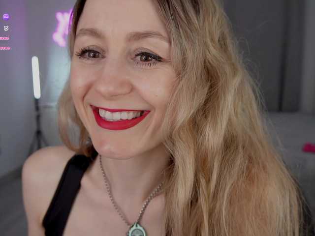 MrsMilana live cam on BongaCams