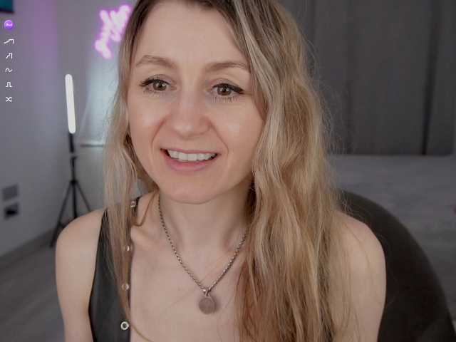 MrsMilana live cam on BongaCams
