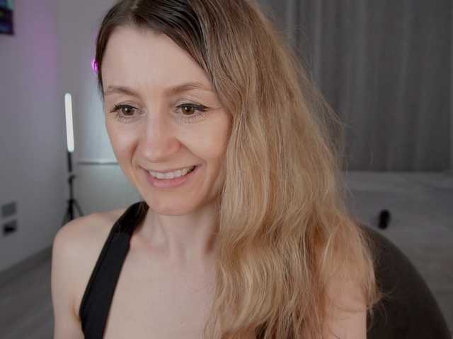 MrsMilana live cam on BongaCams