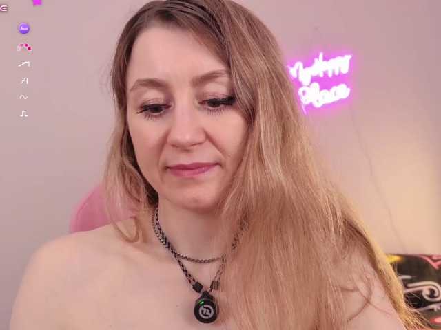 MrsMilana live cam on BongaCams