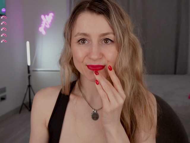 MrsMilana live cam on BongaCams