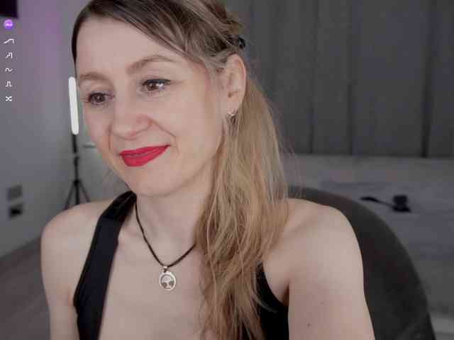 MilanaCamGirl webcam