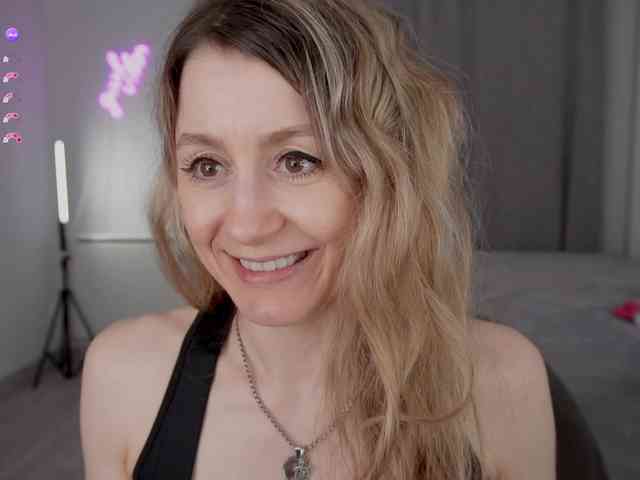 MilanaCamGirl webcam