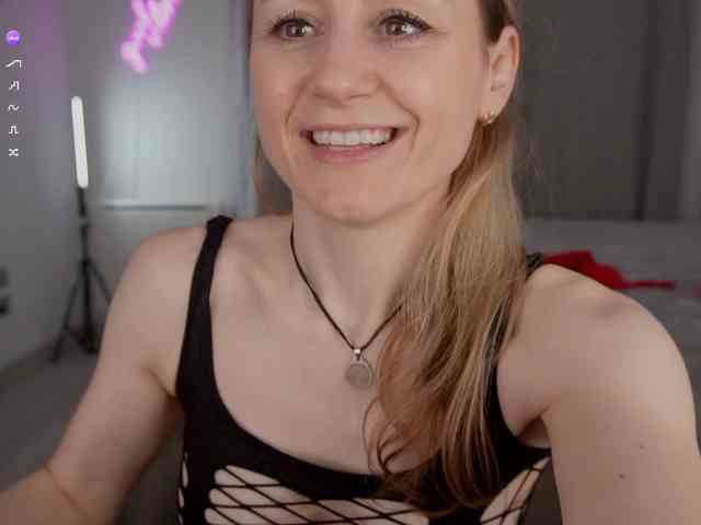 MilanaCamGirl webcam