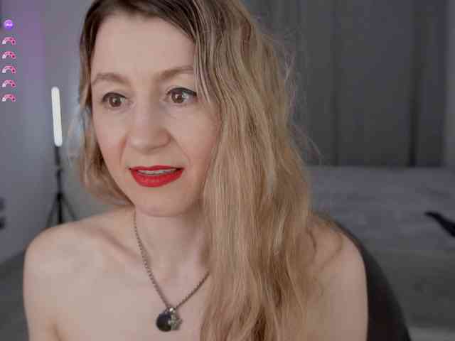 MilanaCamGirl webcam