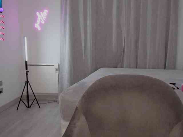 MilanaCamGirl webcam