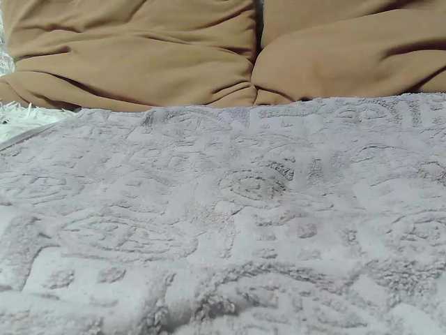 Yana310's BongaCams show and profile