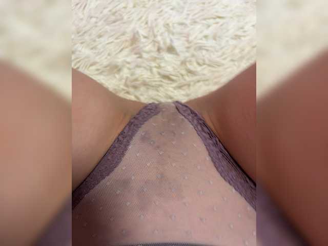 Yana310 live cam on BongaCams