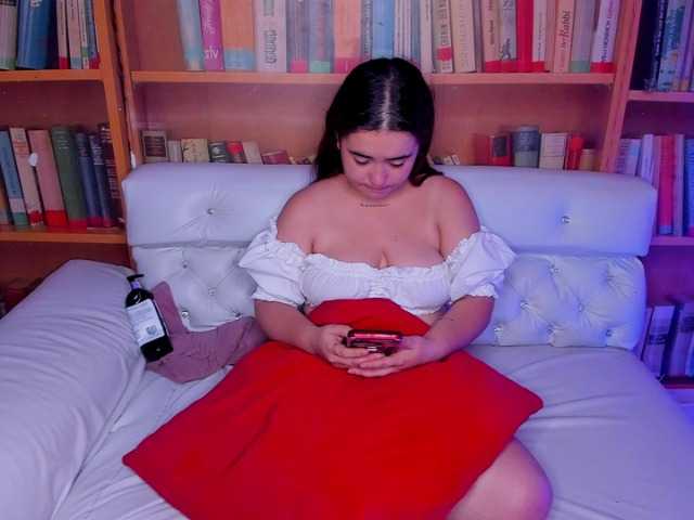 Shyfantasies live cam on BongaCams