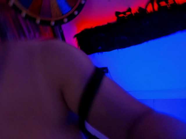 Shyfantasies live cam on BongaCams
