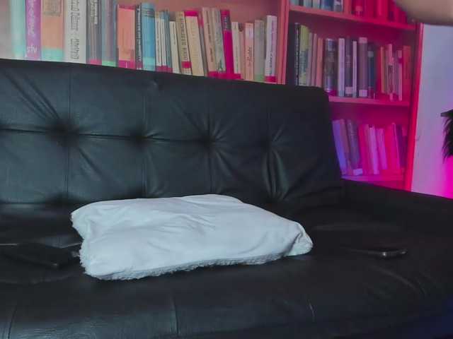 Shyfantasies live cam on BongaCams