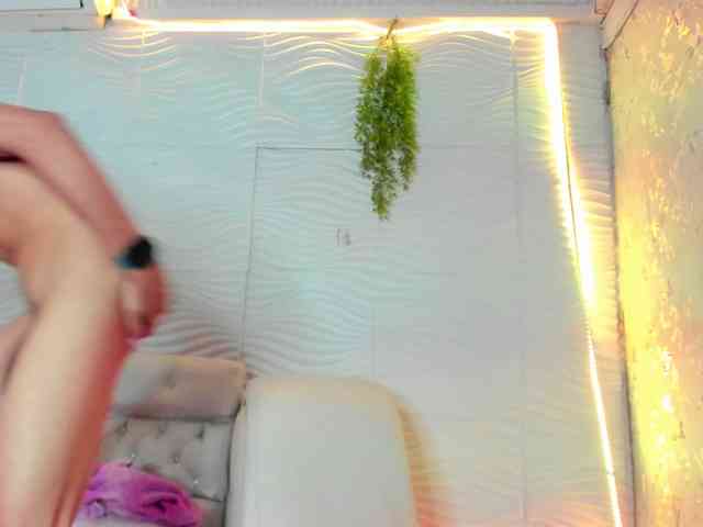 Shyfantasies webcam