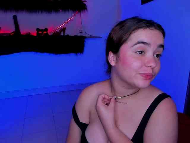 Shyfantasies webcam