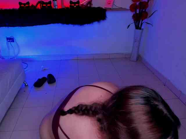 Shyfantasies webcam