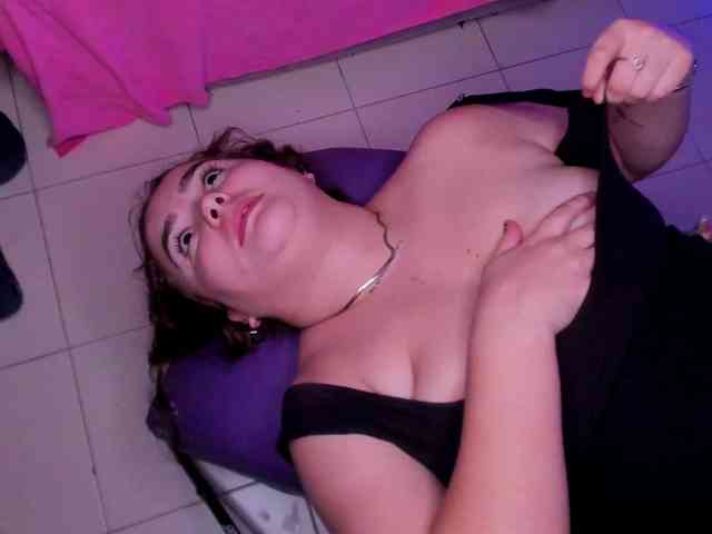 Shyfantasies webcam