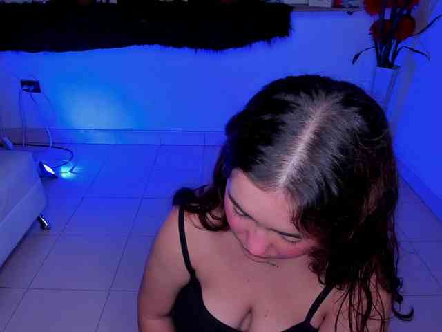 Shyfantasies webcam