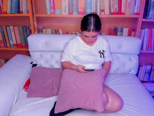 Shyfantasies Sex Cam Show