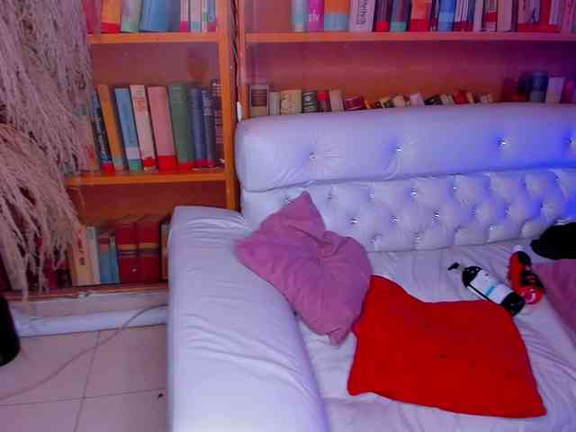 shyfantasies's live room