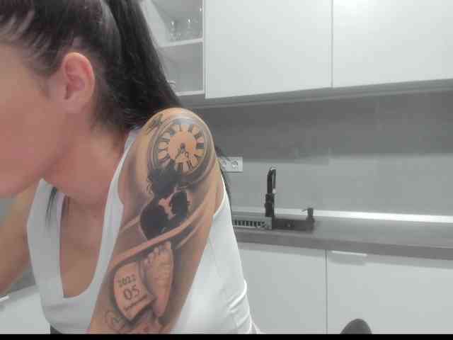 Emasweetxx webcam
