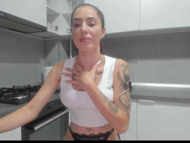 Emasweetxx webcam