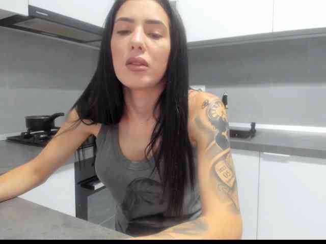 Emasweetxx webcam