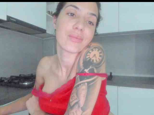 Emasweetxx webcam
