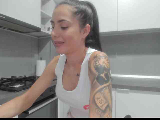 Emasweetxx webcam