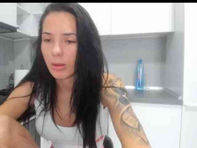 Emasweetxx webcam