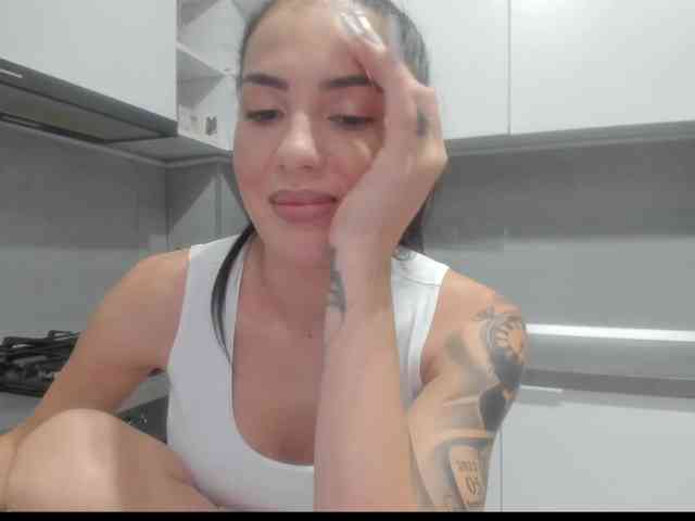 Emasweetxx webcam