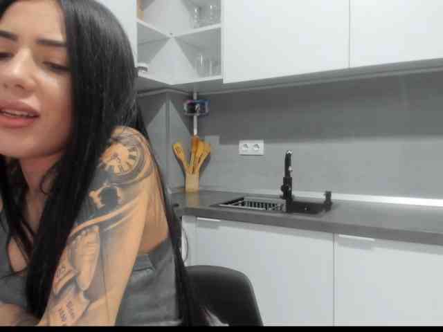 Emasweetxx webcam