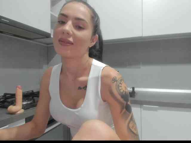 Emasweetxx webcam