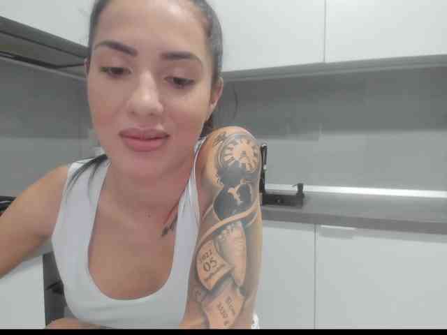 Emasweetxx webcam