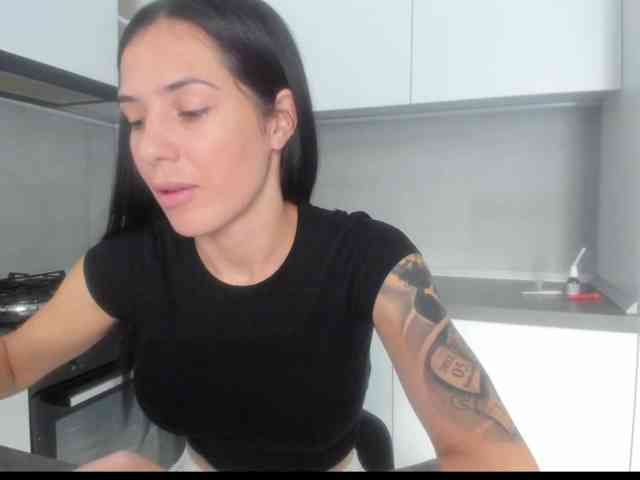 Emasweetxx webcam