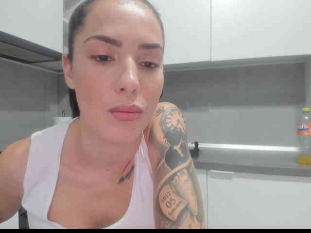 Emasweetxx webcam